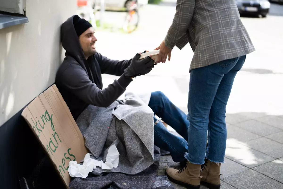 help the homeless in Hampshire